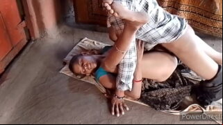 Indian Bengali Young Woman Deep Fucked Pussy By Husband Video